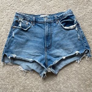 Abercrombie “The Mom Short”